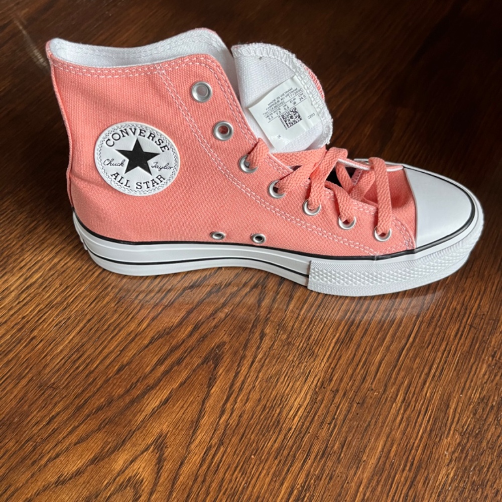 NWT Converse Chuck Taylor All-Star Sneakers